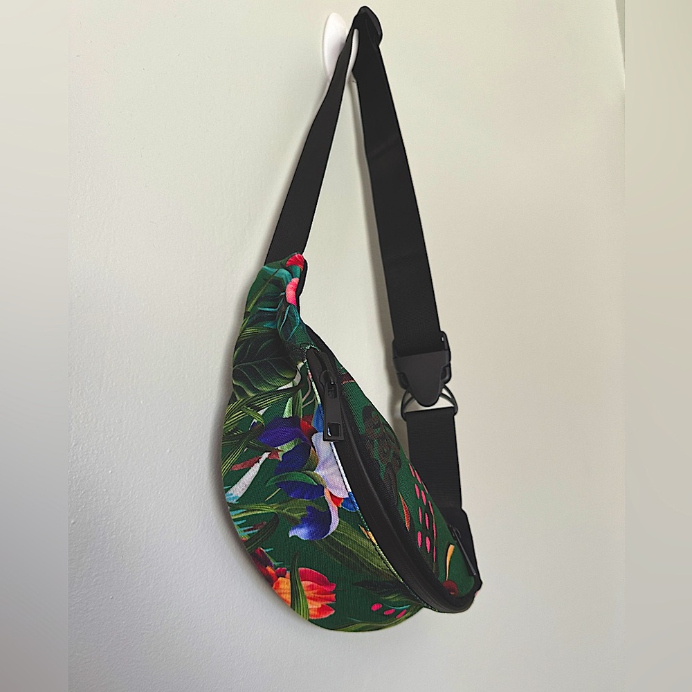 Dressed in Joy Tropical Green Floral Fanny Pack